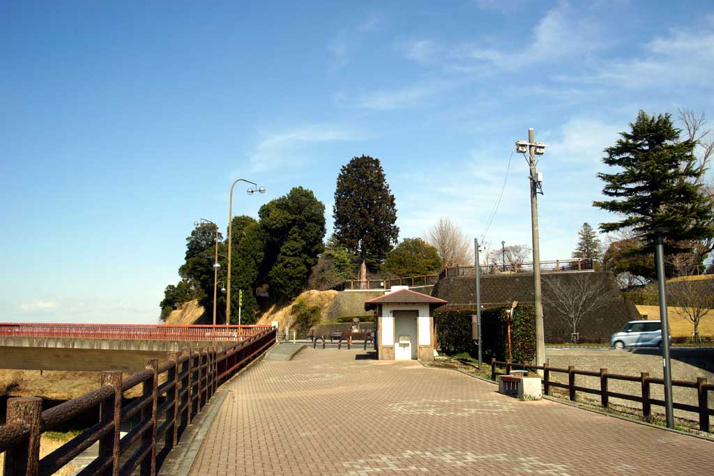 ���R�s�����EX�����ӁA�Q�O�Q�U