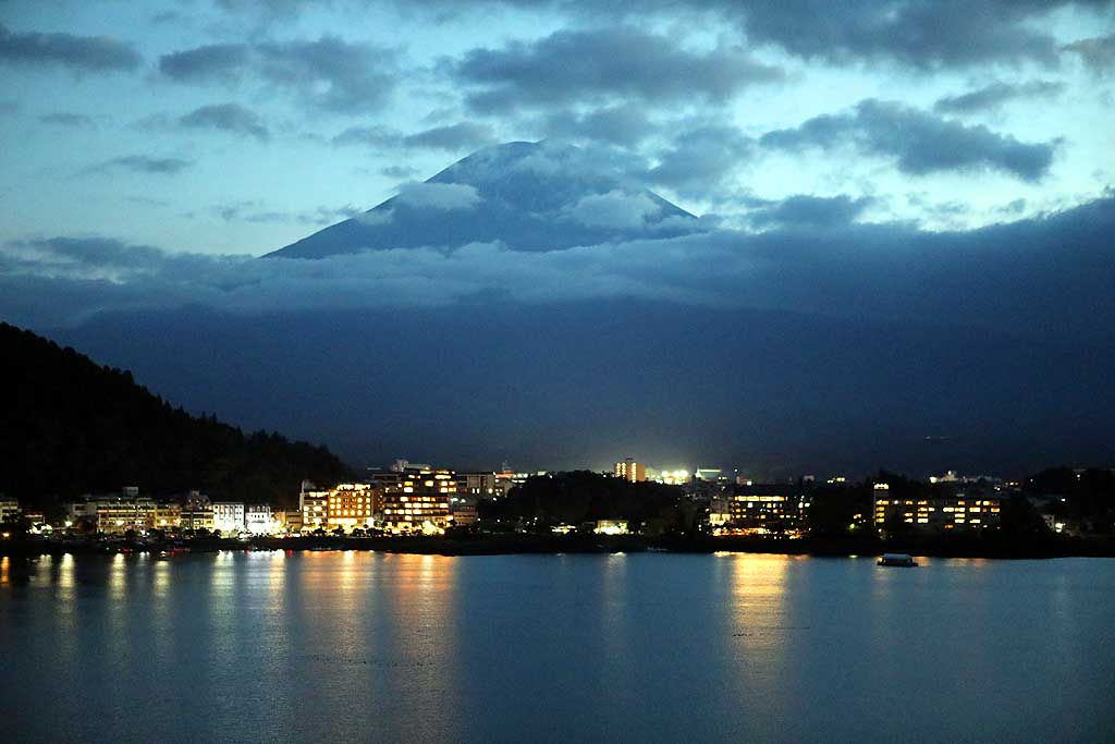 河口湖 富士山 初秋