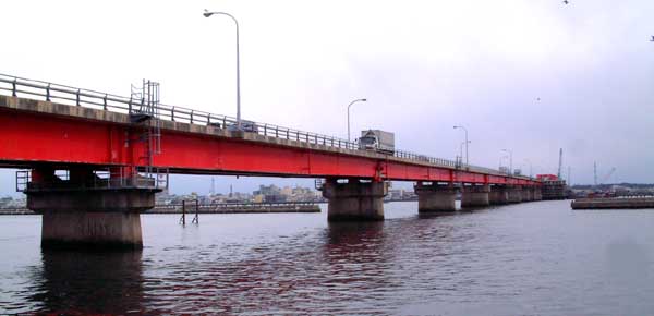 利根川の大橋